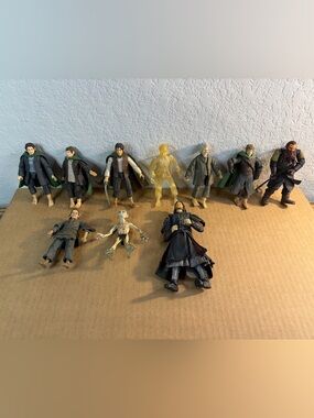 Lord Of The Rings LOTR ToyBiz Loose Figures Lot Hobbits Gollum Sméagol + Others